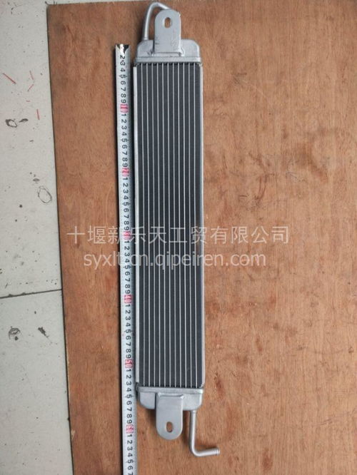 東風(fēng)軍車(chē)猛士分動(dòng)箱散熱器總成1301c55-002全面解析