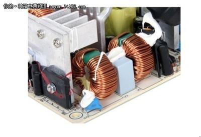 實(shí)標(biāo)也有貓膩？看如何打造高穩(wěn)定性電源